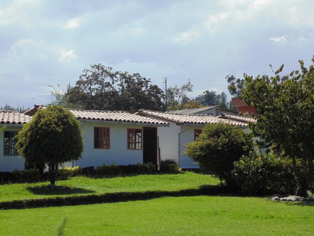 Hosteria Rosa Blanca Puembo Dış mekan fotoğraf